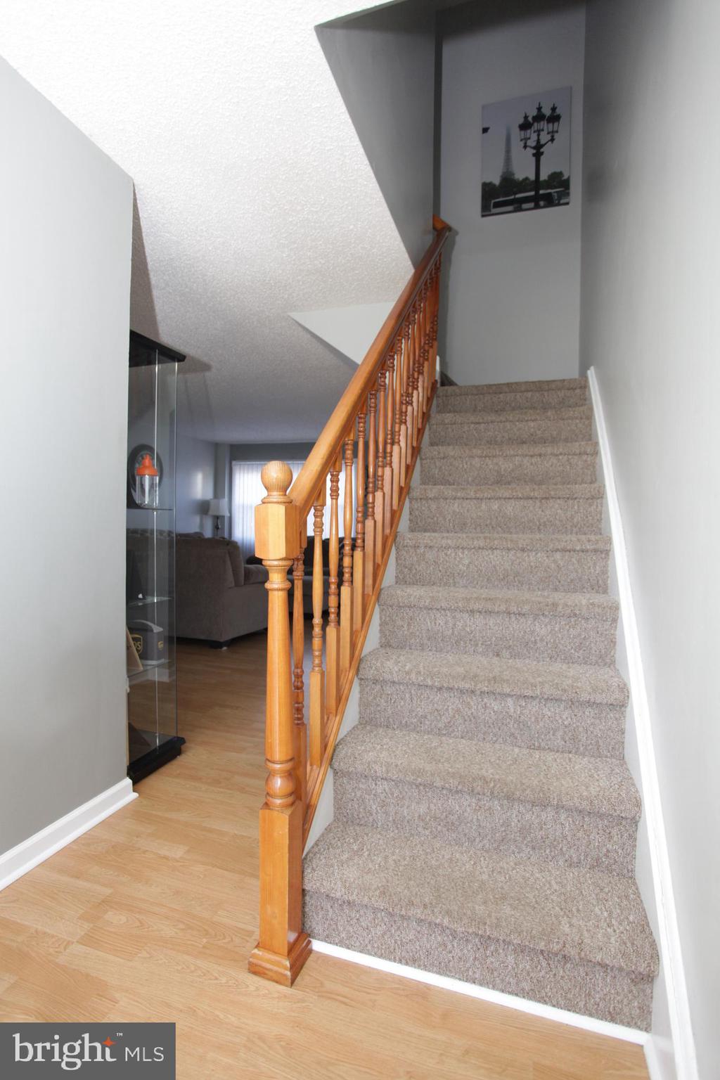 12132 Barbary Road Philadelphia, PA 19154 - Photo 3 of 41