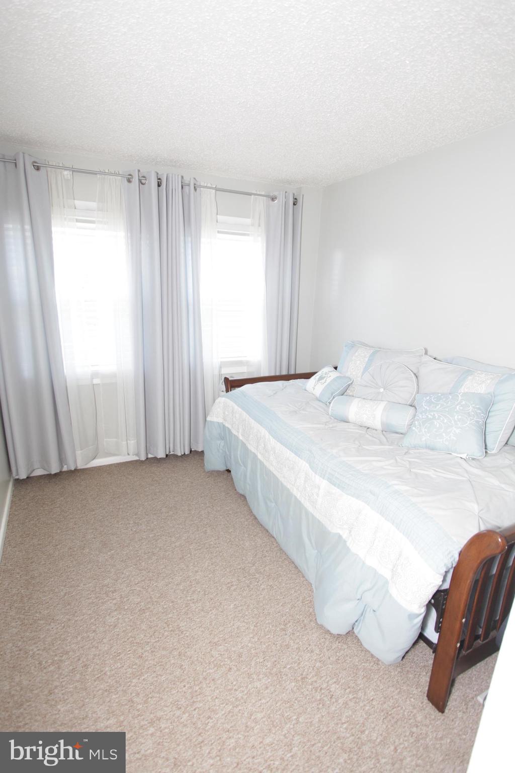 12132 Barbary Road Philadelphia, PA 19154 - Photo 25 of 41