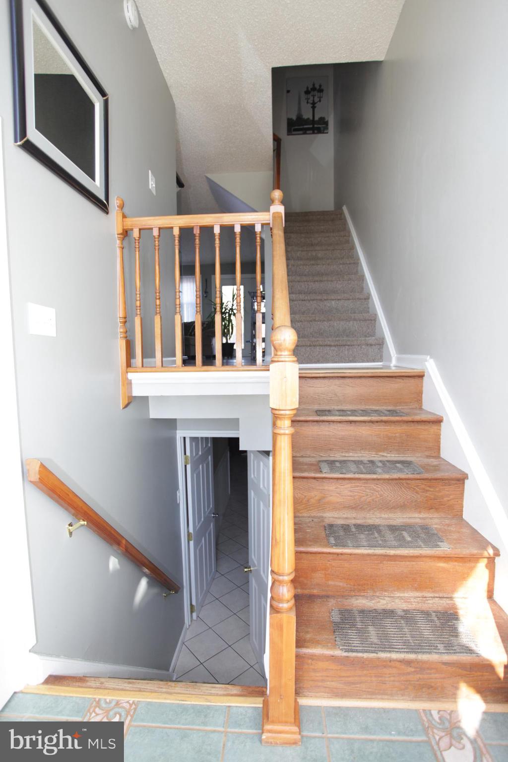 12132 Barbary Road Philadelphia, PA 19154 - Photo 4 of 41