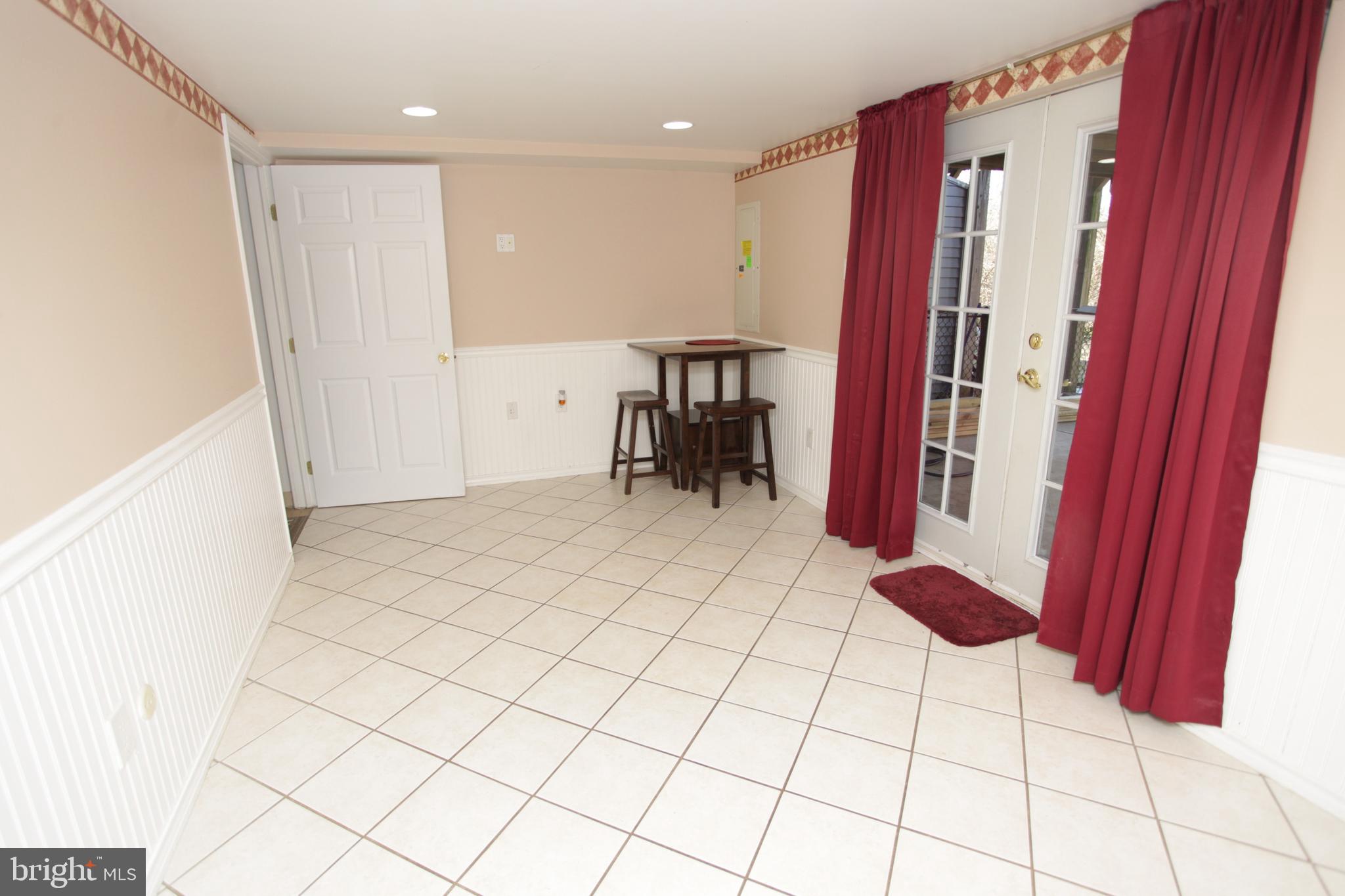 12132 Barbary Road Philadelphia, PA 19154 - Photo 32 of 41