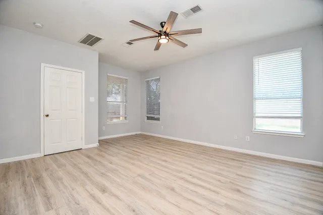 $2,650 | 3019 Red Oak Leaf Trail, Houston, TX 77084