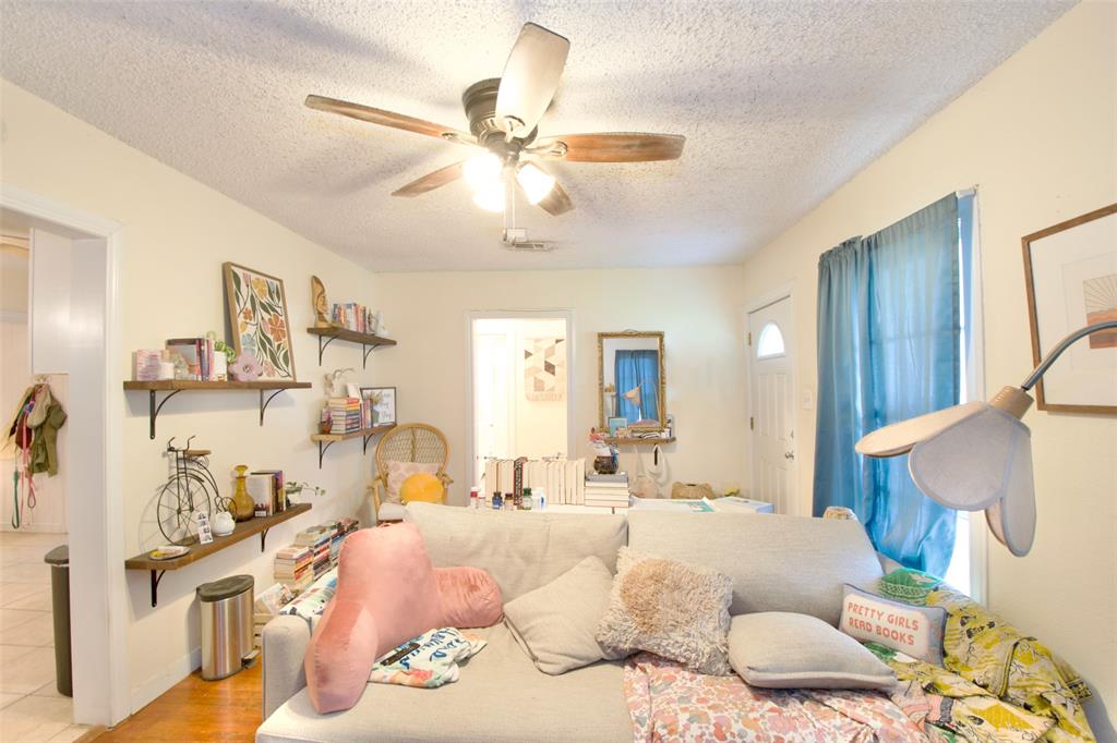 2224 Live Oak Avenue Waco, TX 76708 - Photo 2 of 19