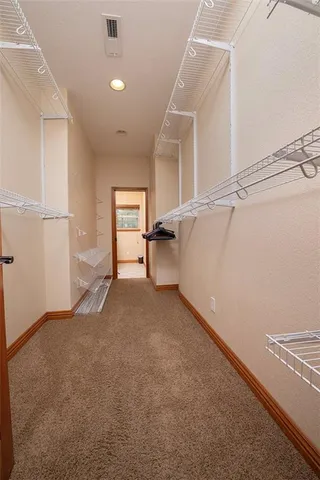 $695,000 | 1318 Oakwood Drive, Hollister, MO 65672