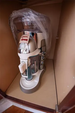 $695,000 | 1318 Oakwood Drive, Hollister, MO 65672