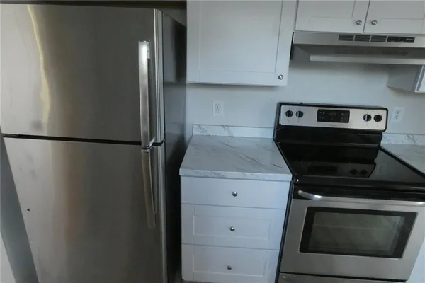 $2,295 | 2580 58th Avenue North, St. Petersburg, FL 33714