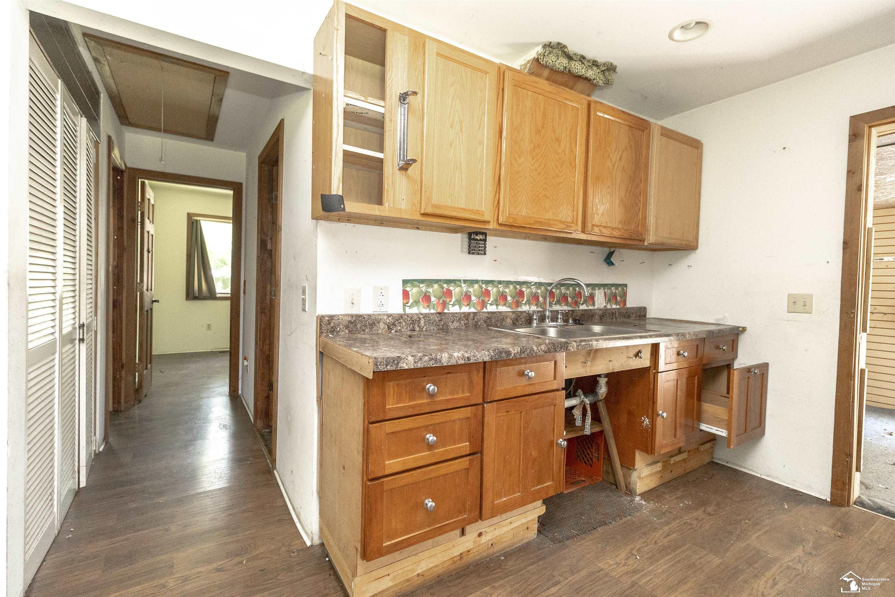 8438 Adler Road Lambertville, MI 48144 - Photo 31 of 45 50181633-31bc1415-e96a-43d1-8360-90f3c1688254.JPG