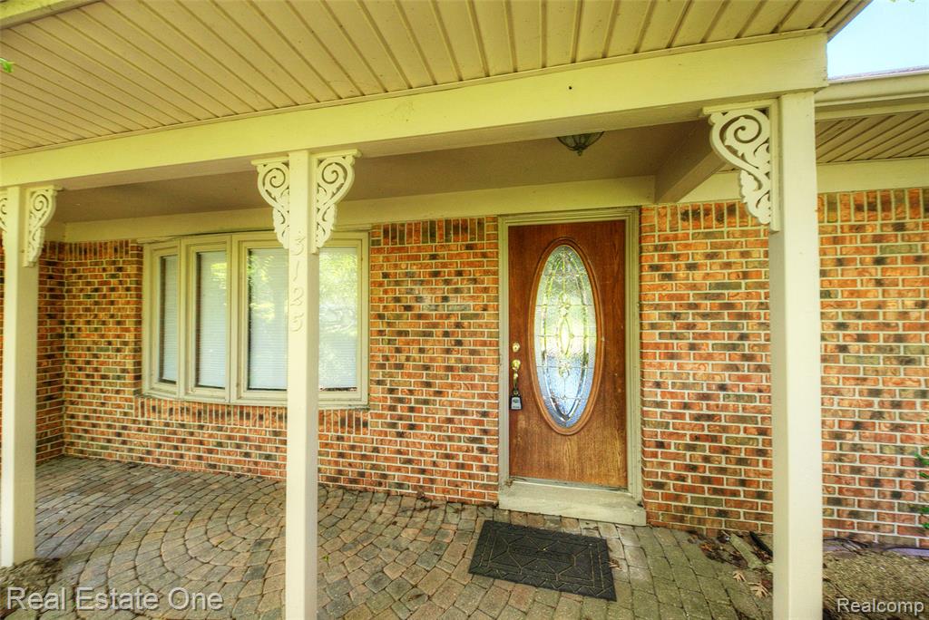 3125 West Commerce Road Milford, MI 48380 - Photo 4 of 63 Gallery Image 4