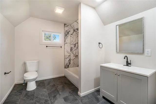 $225,000 | 4022 Chestnut Avenue, Kansas City, MO 64130