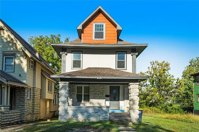 $225,000 | 4022 Chestnut Avenue, Kansas City, MO 64130
