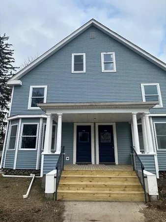 $2,400 | 122 Park Stoughton Ma, Unit 1, Stoughton, MA 02072