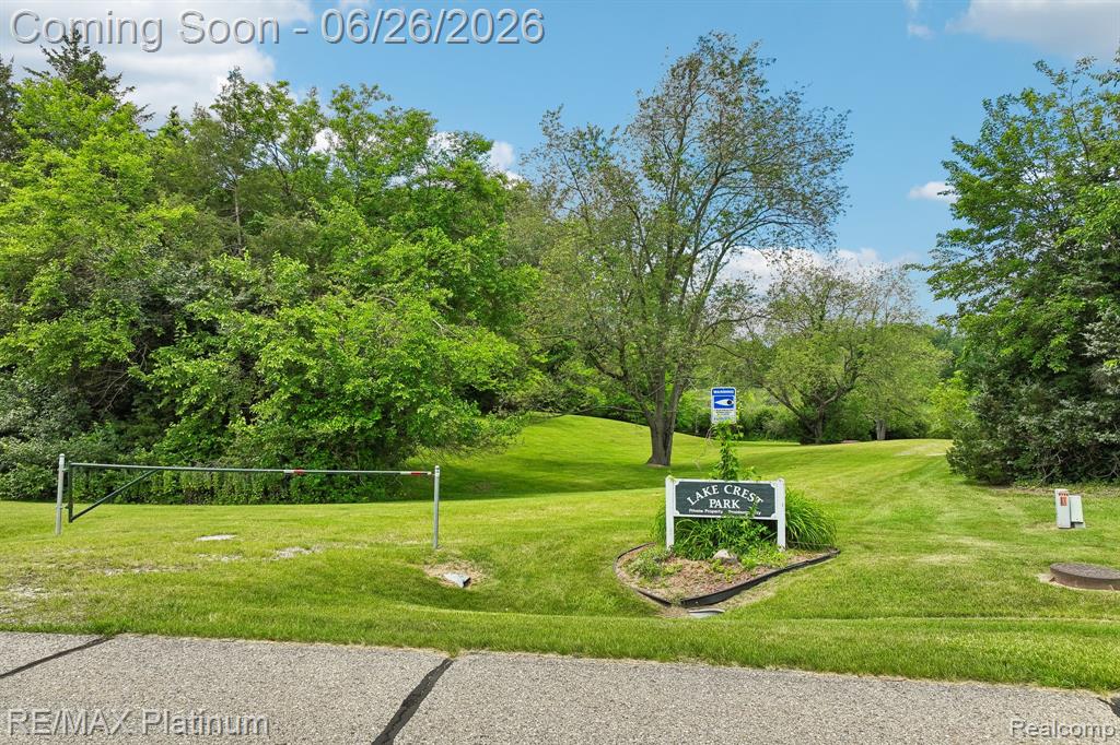 6100 Oak Valley Road Brighton, MI 48116 - Photo 45 of 47