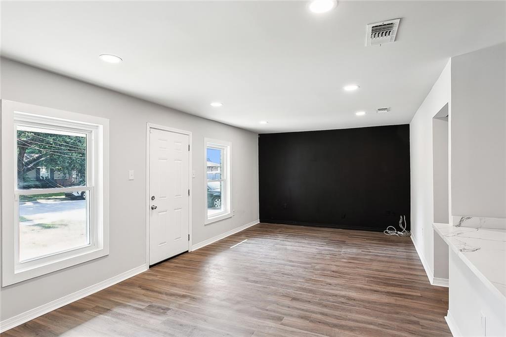 2605 Haring Road Metairie, LA 70001 - Photo 3 of 14 Gallery Image 3