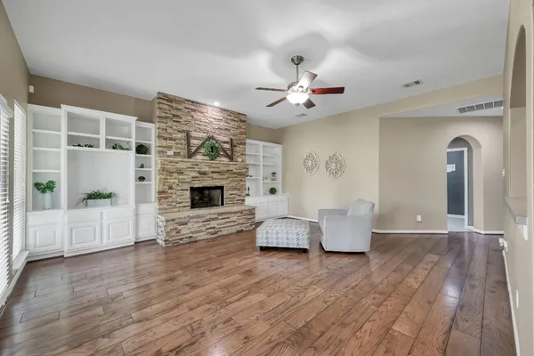 $595,000 | 4774 West Fork Boulevard, Conroe, TX 77304