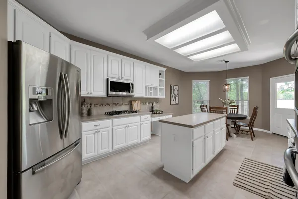 $595,000 | 4774 West Fork Boulevard, Conroe, TX 77304