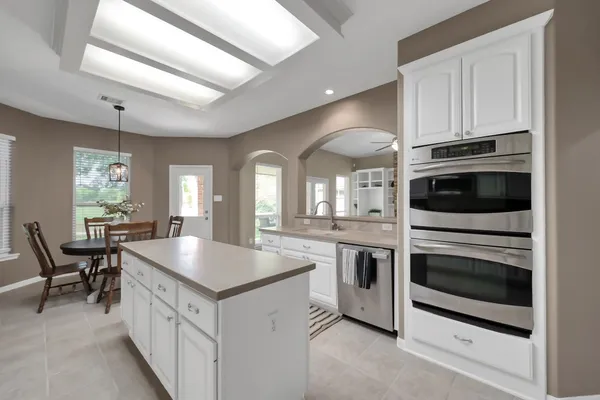 $595,000 | 4774 West Fork Boulevard, Conroe, TX 77304