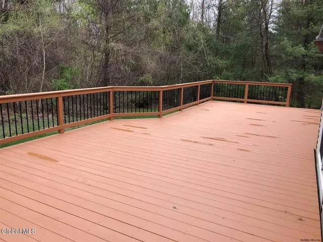 $3,100 | 7 Clearwater Court, Halfmoon, NY 12065