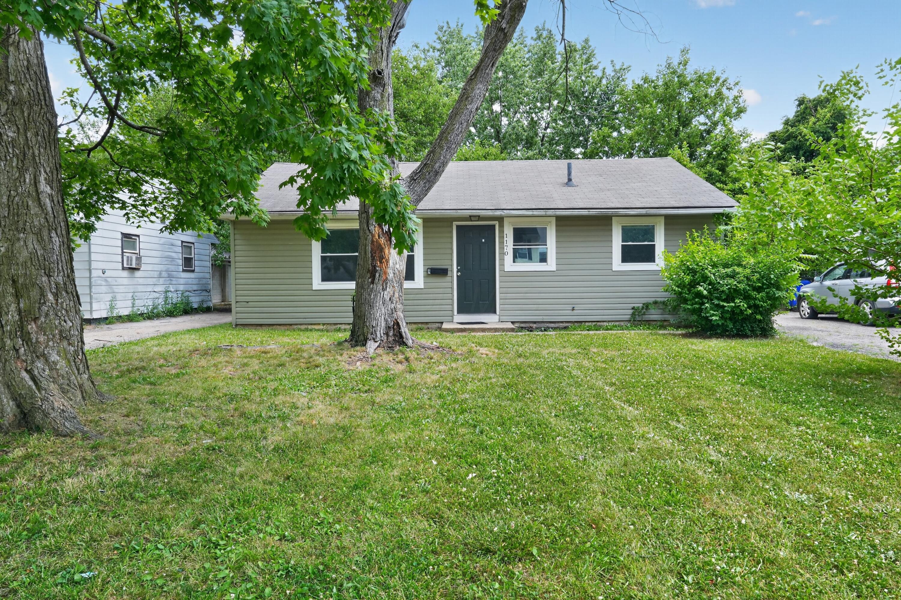 1170 South Hampton Road Columbus, OH 43227 - Photo 2 of 32 03_1170_S_Hampton_Rd-Exterior-6671