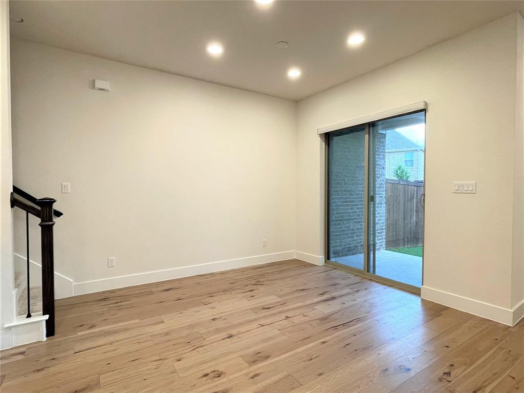8242 Primrose Way Dallas, TX 75252 - Photo 14 of 33