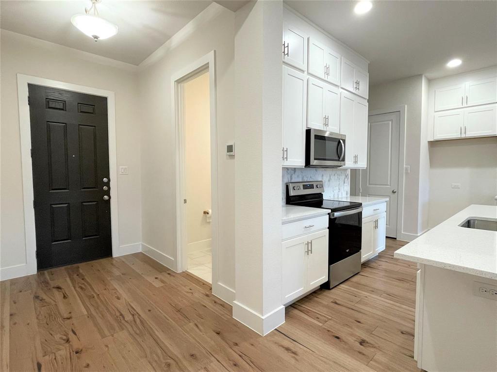 8242 Primrose Way Dallas, TX 75252 - Photo 3 of 33