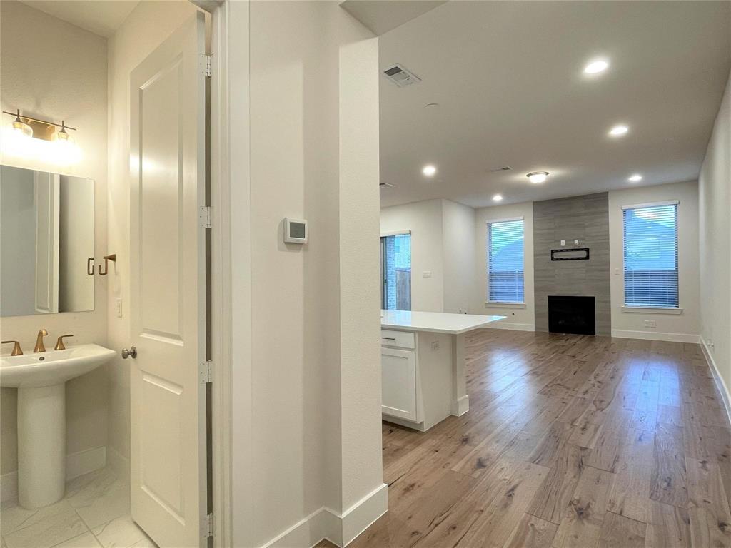 8242 Primrose Way Dallas, TX 75252 - Photo 4 of 33