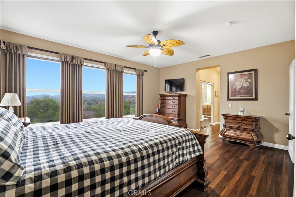 26004 Twain Place Stevenson Ranch, CA 91381 - Photo 24 of 44