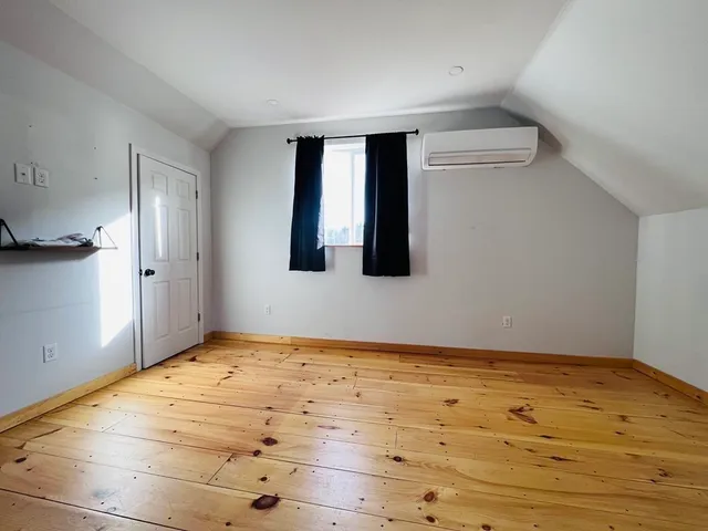 $2,000 | 88 Miller Street, Unit 3, Middleboro, MA 02346