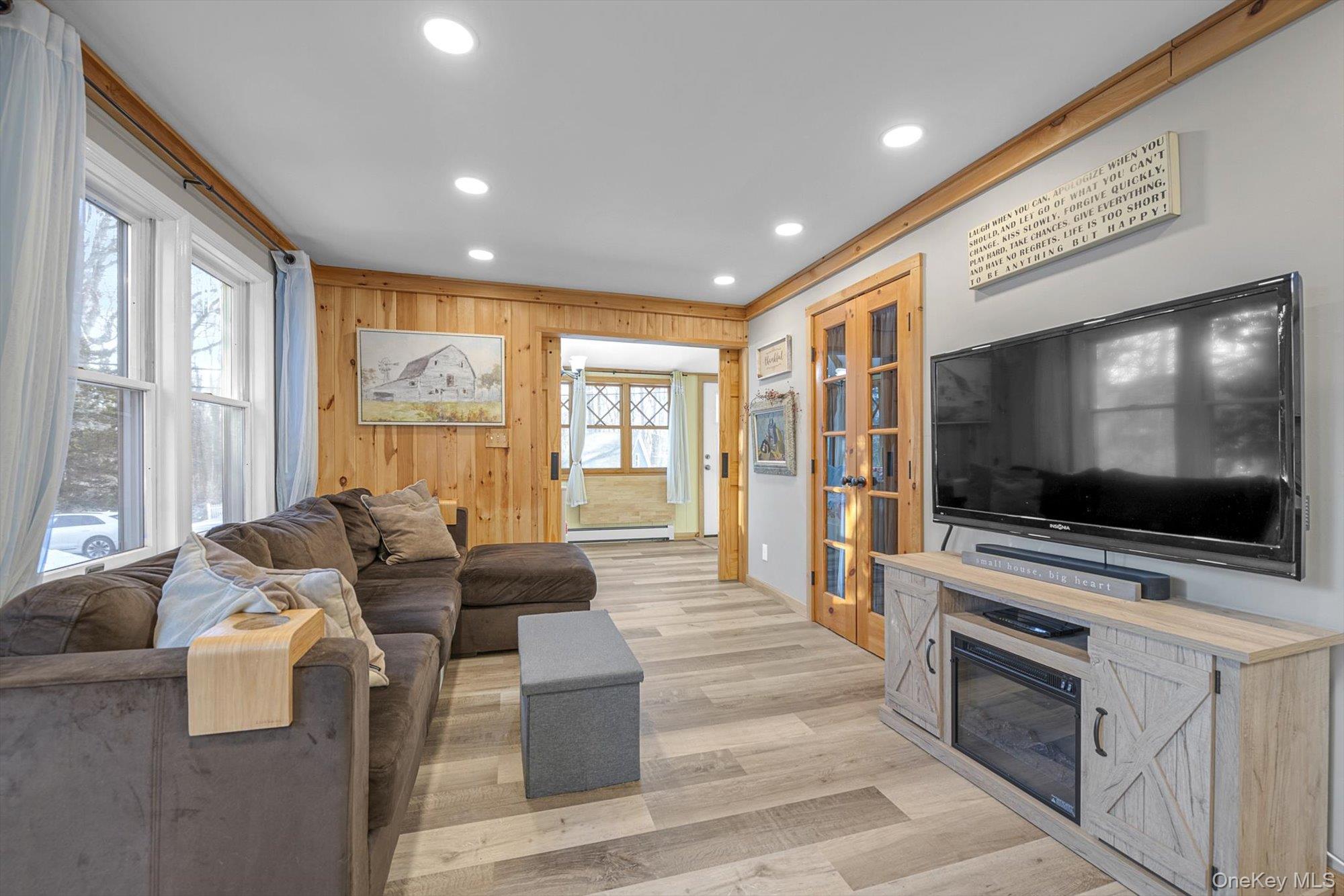 41 Narcissus Road Kings Park, NY 11754 - Photo 6 of 29