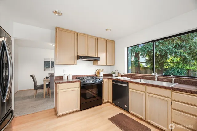 $785,000 | 1307 Southwest 160th Street, Burien, WA 98166