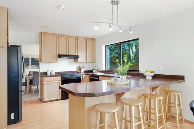 $785,000 | 1307 Southwest 160th Street, Burien, WA 98166