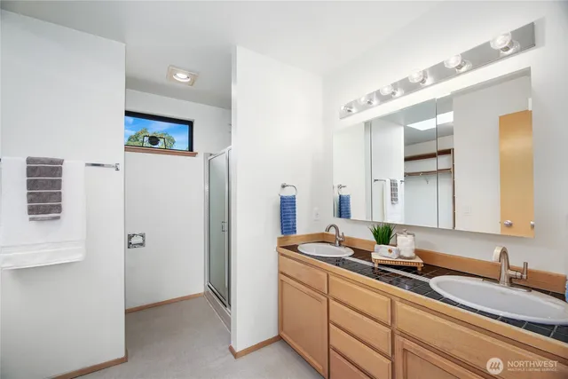 $785,000 | 1307 Southwest 160th Street, Burien, WA 98166