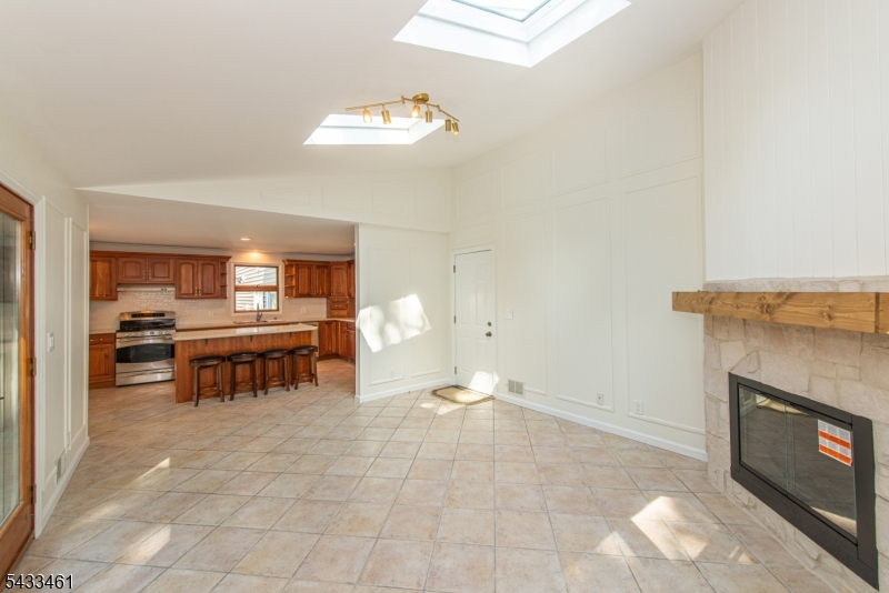 77 Rockwood Road Florham Park, NJ 07932 - Photo 23 of 47