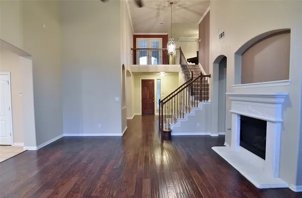 $3,625 | 2911 Velero, Grand Prairie, TX 75054