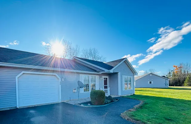 $250,000 | 35 A Birchbrook Lane, Unit 35A, Levant, ME 04456