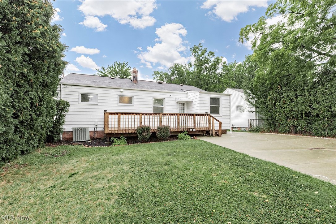 30413 Forestgrove Road Willowick, OH 44095 - Photo 31 of 35
