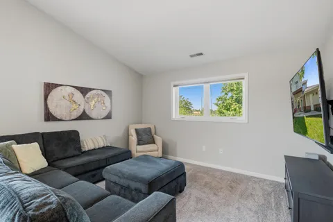 $329,900 | 370 East Veterans Way, Unit 5, Mukwonago, WI 53149