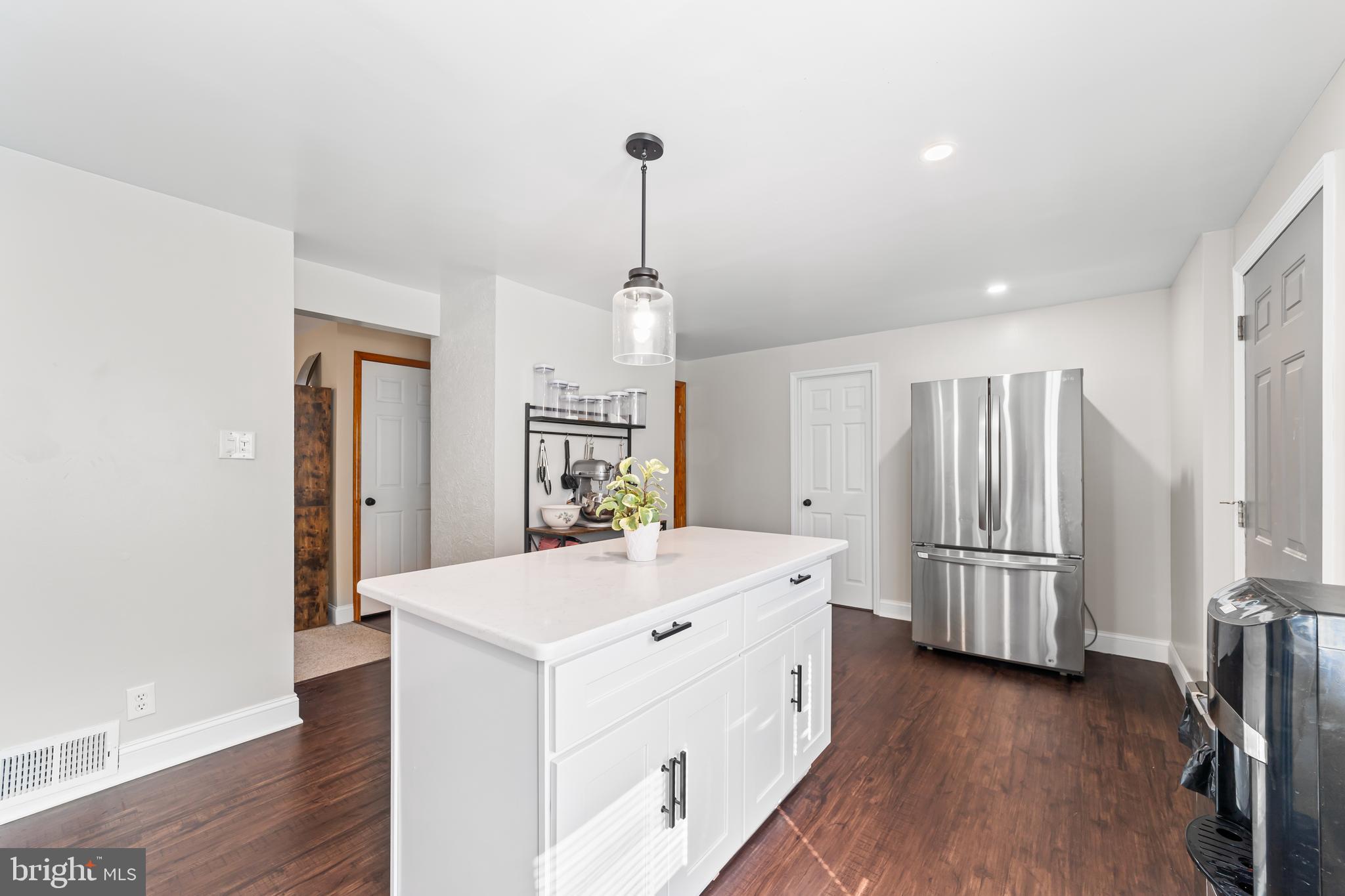 211 Delaware Avenue Fieldsboro, NJ 08505 - Photo 11 of 31