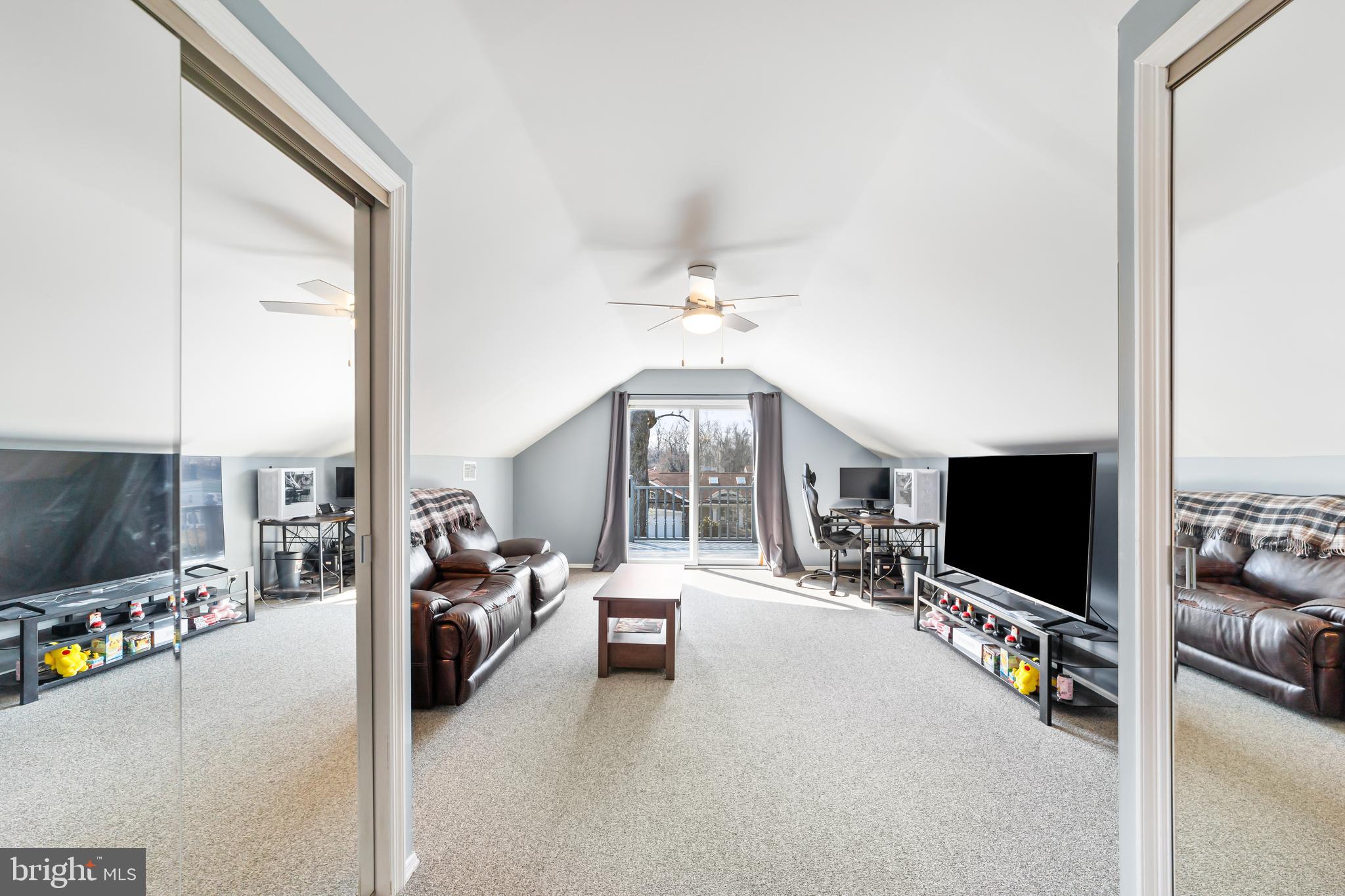 211 Delaware Avenue Fieldsboro, NJ 08505 - Photo 21 of 31