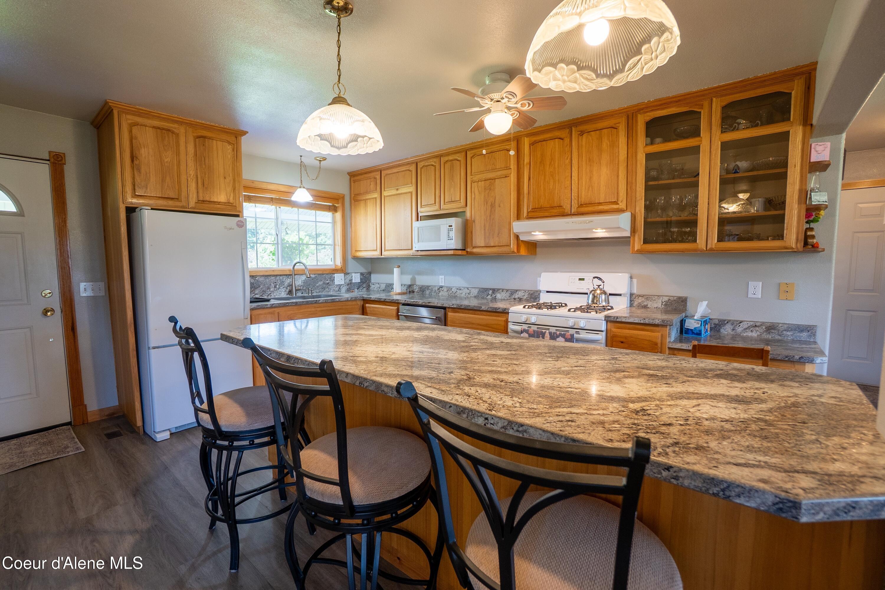 101 Zimmerman Road Moyie Springs, ID 83845 - Photo 11 of 39 Main Kit View