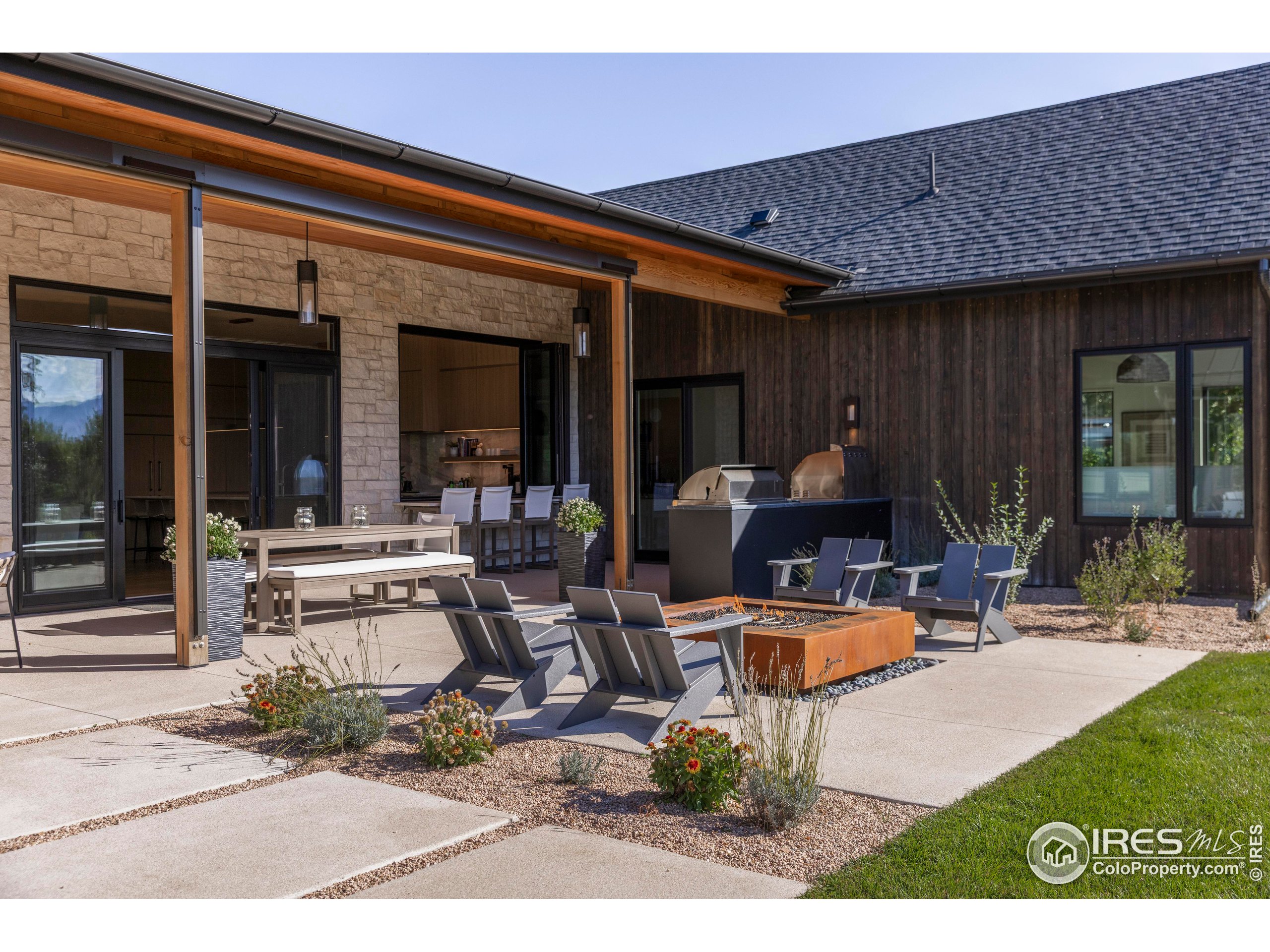 8003 Sagebrush Court Boulder, CO 80301 - Photo 28 of 37