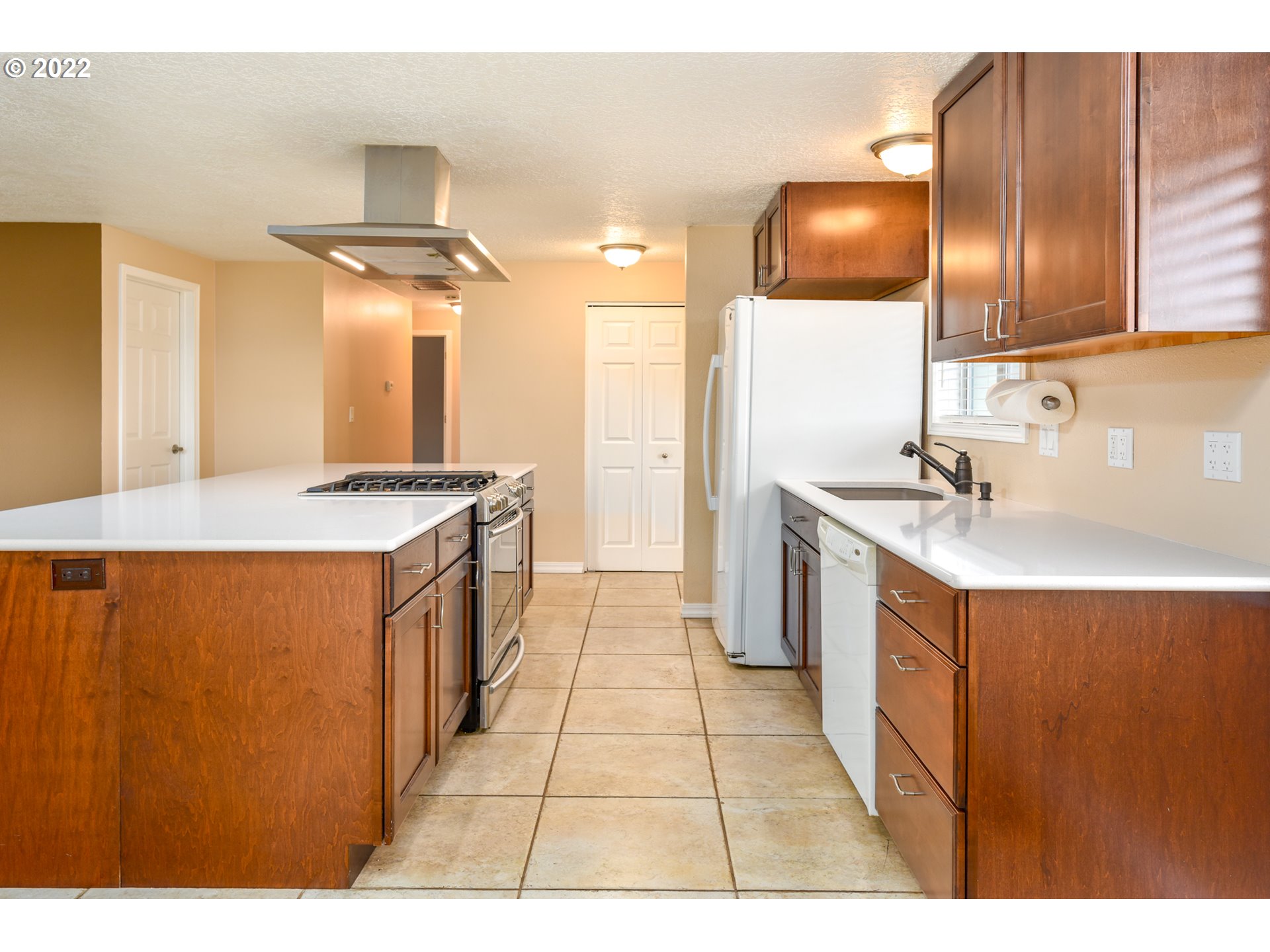 1212 Randolph Road Woodburn, OR 97071 - Photo 12 of 29 Gallery Image 12