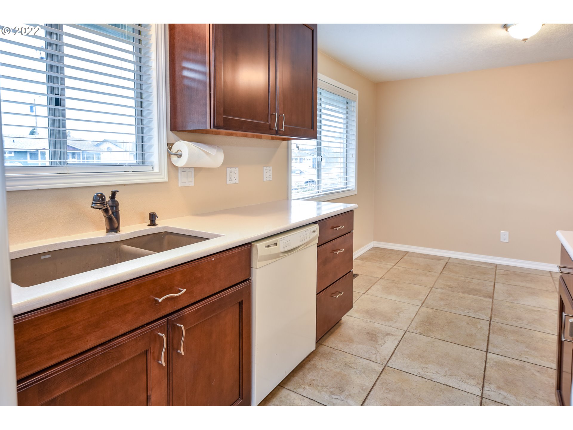 1212 Randolph Road Woodburn, OR 97071 - Photo 13 of 29 Gallery Image 13