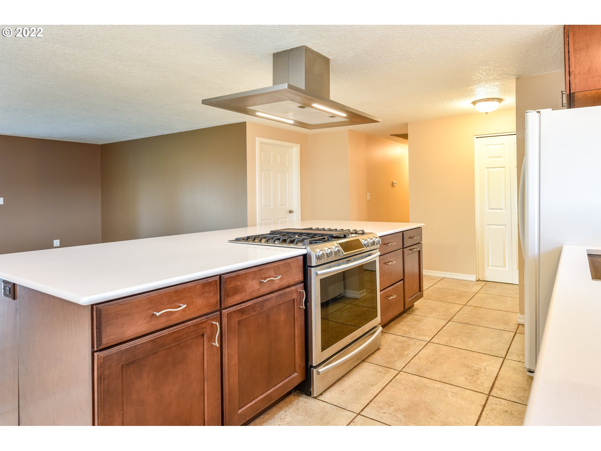 1212 Randolph Road Woodburn, OR 97071 - Photo 14 of 29 Gallery Image 14