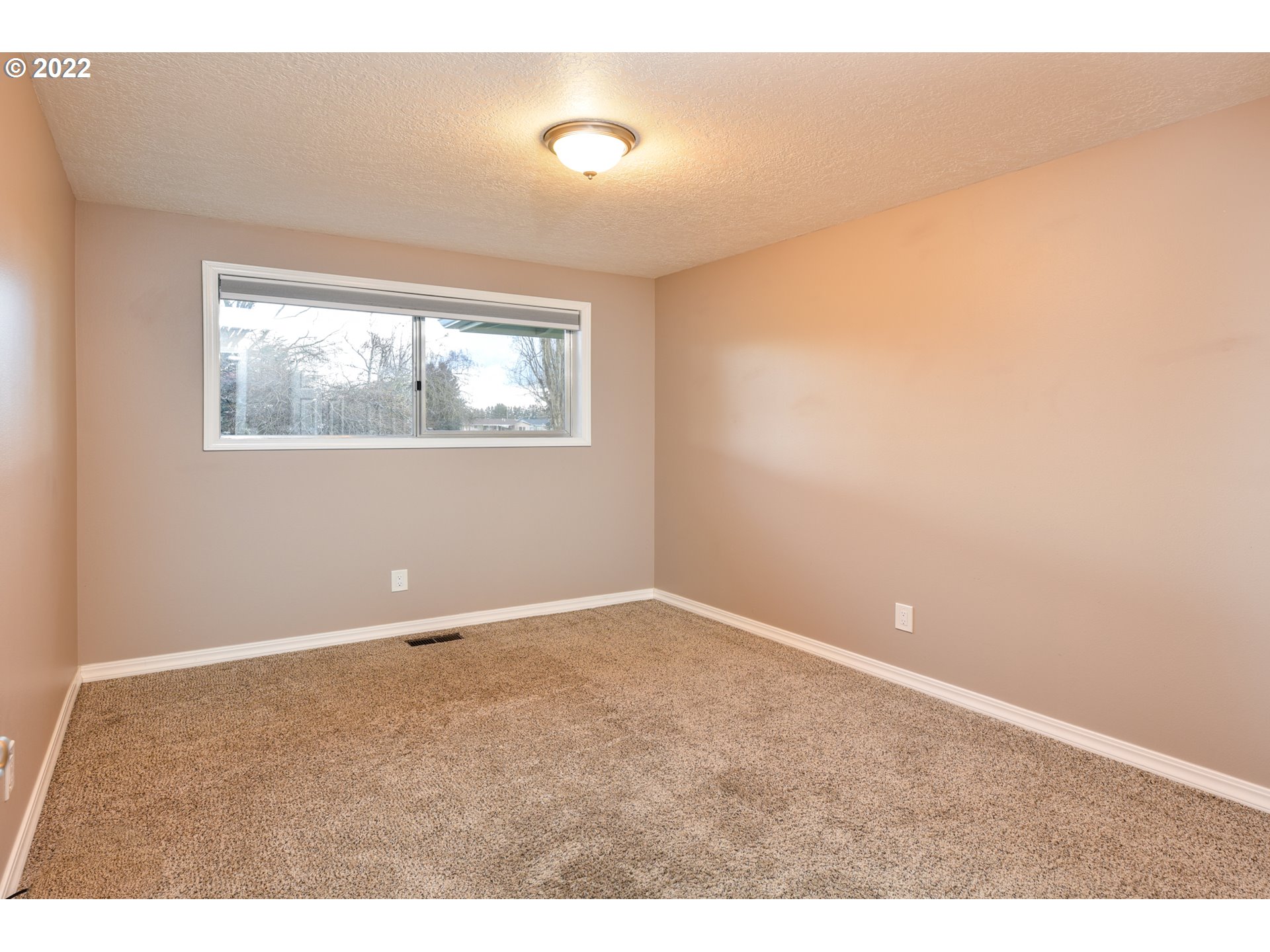 1212 Randolph Road Woodburn, OR 97071 - Photo 23 of 29 Gallery Image 23