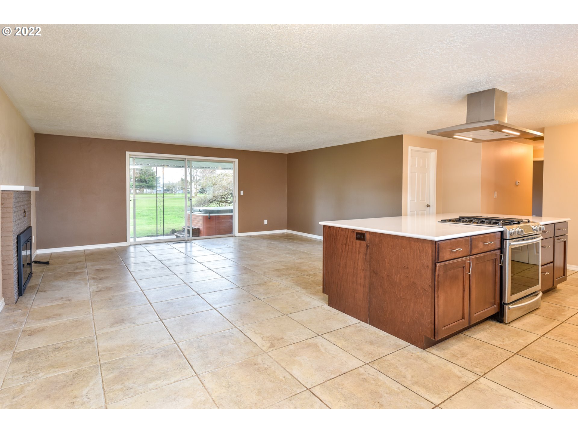 1212 Randolph Road Woodburn, OR 97071 - Photo 8 of 29 Gallery Image 8