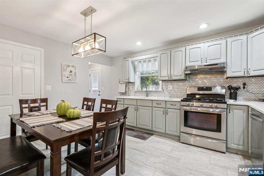 15 East Pierrepont Avenue Rutherford, NJ 07070 - Photo 14 of 37