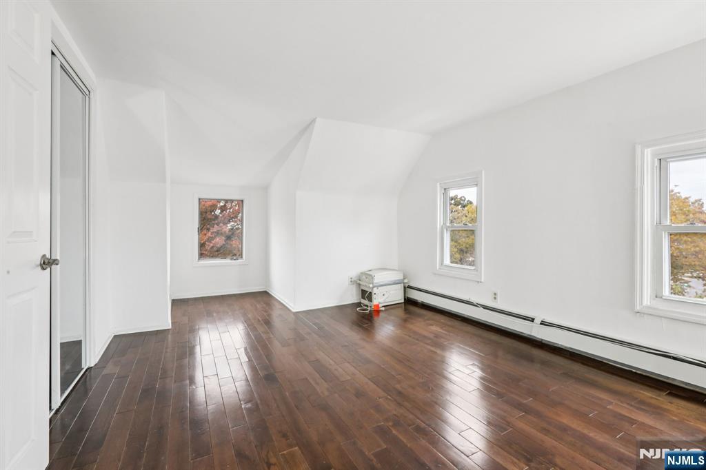 15 East Pierrepont Avenue Rutherford, NJ 07070 - Photo 32 of 37