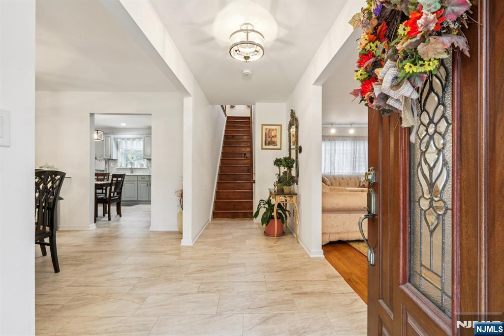 15 East Pierrepont Avenue Rutherford, NJ 07070 - Photo 10 of 37