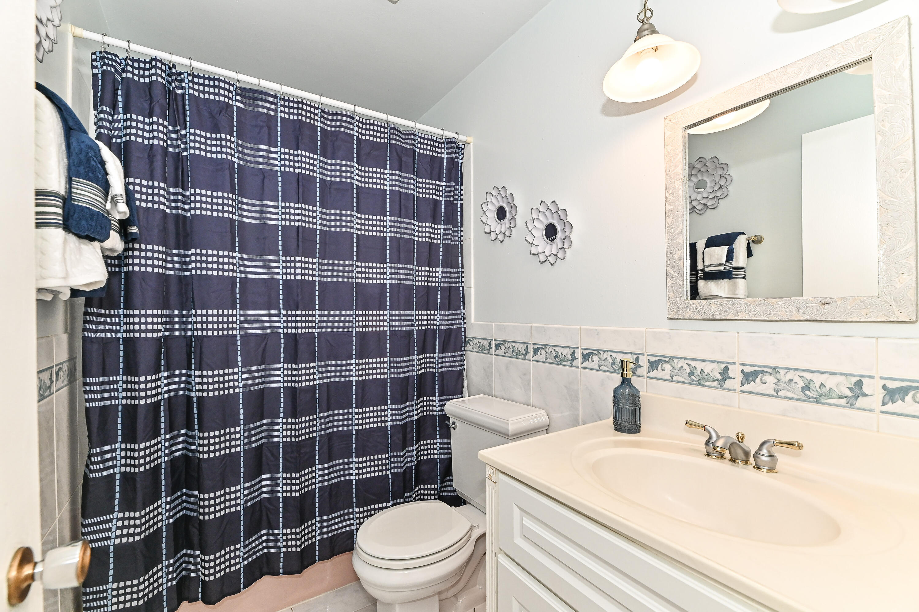 3170 Taylor Avenue Racine, WI 53405 - Photo 35 of 56 Taylor-39