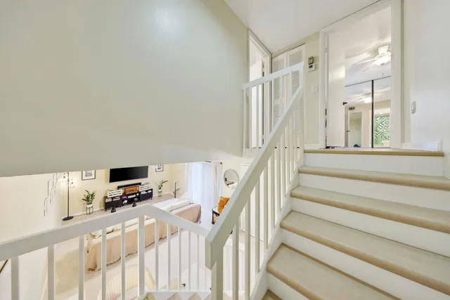 a view of entryway and hall