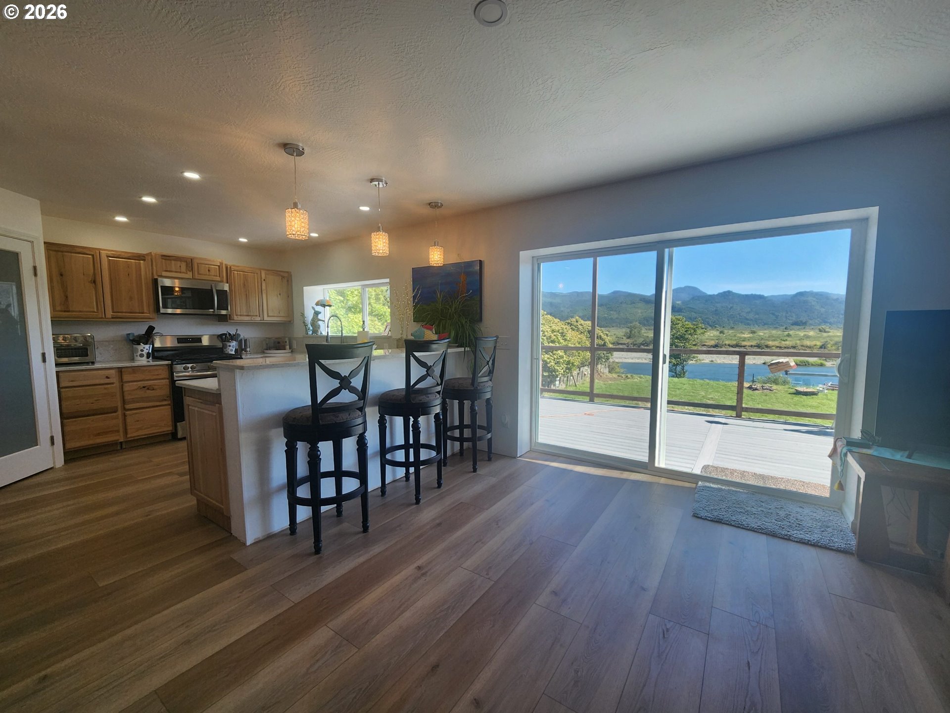 95452 North Bank Rogue River Road Gold Beach, OR 97444 - Photo 6 of 12